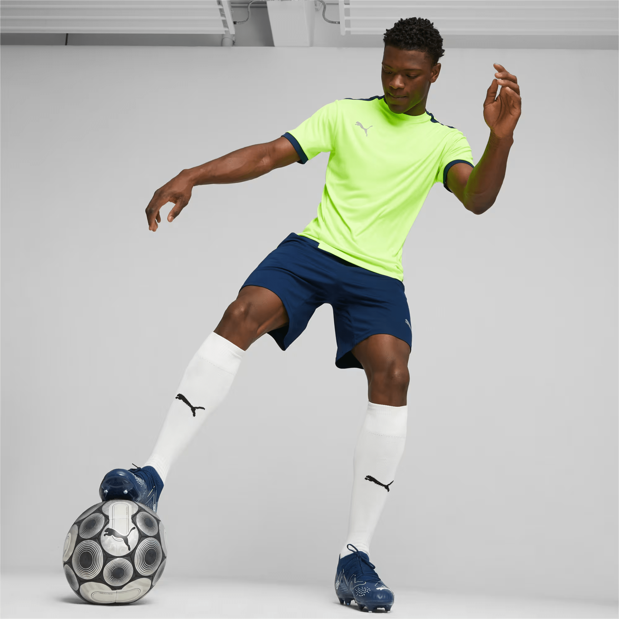 Scarpe-da-calcio-FUTURE-MATCH-MxSG-da-uomo (2)_11zon